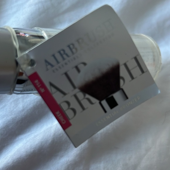 Makeup brush - Picture 2 of 3